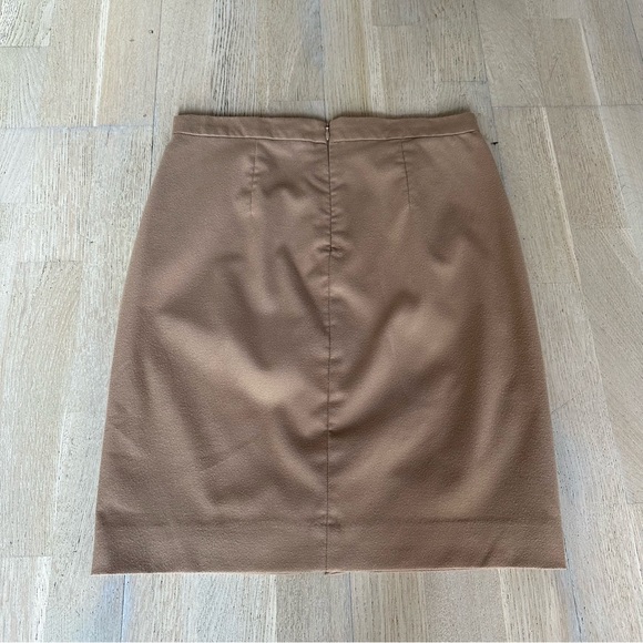 BR Camel Wrap Skirt 0P - Picture 4 of 8